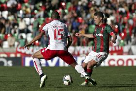 MARÍTIMO VENCE SPORTING DE BRAGA E ATRASA BRACARENSES