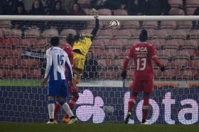 FC PORTO COLOCA-SE PROVISORIAMENTE A TRÊS PONTOS DO LÍDER BENFICA