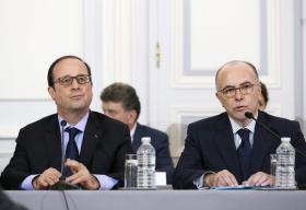 PARIS/ATENTADOS: FRANÇA “ENFRENTOU” MAS “AINDA NÃO PÔS FIM ÀS AMEAÇAS” – HOLLANDE