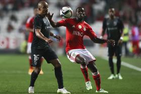 BENFICA VENCE VITÓRIA DE GUIMARÃES E DESTACA-SE NA LIDERANÇA