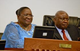 GUEBUZA DEMITE GOVERNO NA VÉSPERA DA POSSE DE NOVO PRESIDENTE