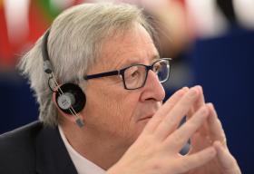 JUNCKER DIZ QUE CONFERÊNCIA EUROPEIA SOBRE DÍVIDA NÃO ESTÁ NOS SEUS PLANOS