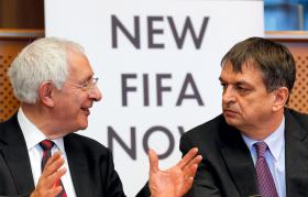 GRUPO DE PRESSÃO “NEW FIFA NOW” EXIGE REFORMA URGENTE DA FIFA