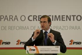 REDUÇÃO DO DÉFICE E DA DÍVIDA NÃO SERÁ ABANDONADA POR HAVER ELEIÇÕES – PASSOS