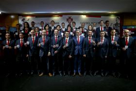 NÚMERO RECORDE DE INSÍGNIAS DA FIFA ENTREGUES A 33 ÁRBITROS PORTUGUESES