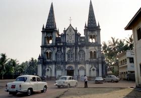 MAIS DE TRÊS MILHÕES DE CRENTES VISITARAM RELÍQUIAS DE S. FRANCISCO XAVIER EM GOA