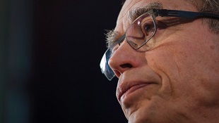 ORÇAMENTO FEDERAL 2015: JOE OLIVER “NÃO SURPREENDIDO” COM CORTE DO BANCO DO CANADÁ