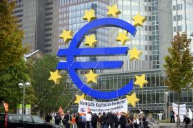 BCE DISPONÍVEL PARA EMPRESTAR ATÉ 60 MIL MILHÕES DE EUROS AOS BANCOS GREGOS