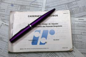 ‘RECIBOS VERDES’ TÊM ATÉ ESTE SÁBADO PARA VOLTAR A PEDIR ALTERAÇÃO DE ESCALÃO DA SEGURANÇA SOCIAL