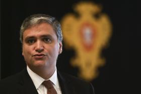 VASCO CORDEIRO ACUSA OPOSIÇÃO AÇORIANA DE “COMPLETO DESVARIO”