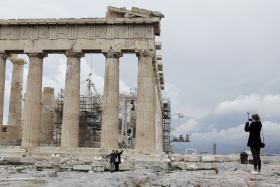 CHINA DISPONÍVEL PARA “ELEVAR COOPERAÇÃO” COM A GRÉCIA, MAS IGNORA “PLANO B” PARA AJUDAR ATENAS