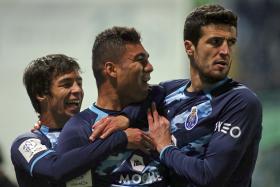 FC PORTO VENCE MOREIRENSE E APROXIMA-SE PROVISORIAMENTE DO LÍDER BENFICA