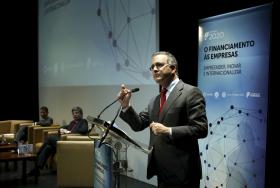 PORTUGAL EXPORTOU MAIS DO QUE IMPORTOU EM 2014 – MINISTRO DA ECONOMIA