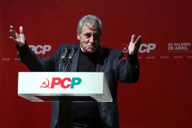 PCP DEFENDE NECESSIDADE DE PREPARAR PAÍS PARA EVENTUAL SAÍDA DO EURO