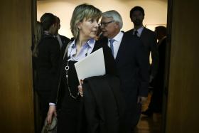 MINISTRA DAS FINANÇAS DIZ QUE NÃO SUGERIU QUALQUER ALTERAÇÃO AO ACORDO COM A GRÉCIA