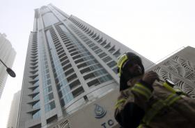 EXTINTO INCÊNDIO EM ARRANHA-CÉUS NO DUBAI