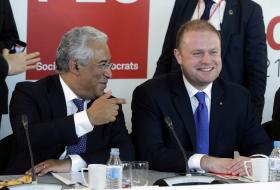 LÍDERES SOCIALISTAS EUROPEUS ACERTAM POSIÇÃO CONTRA TERRORISMO E AUSTERIDADE