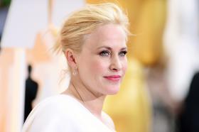 J.K. SIMMONS E PATRICIA ARQUETTE VENCEM ÓSCARES DE MELHOR ATOR E ATRIZ SECUNDÁRIOS