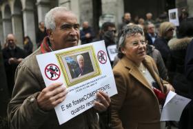 BES: CLIENTES LESADOS PROMETEM FICAR NO NOVO BANCO EM BRAGA ATÉ SEREM RECEBIDOS POR RESPONSÁVEL