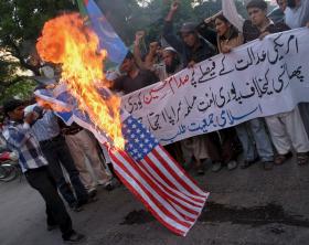 TALIBÃS AFEGÃOS ANUNCIAM CONVERSAÇÕES COM AMERICANOS NO QATAR, WASHINGTON NEGA