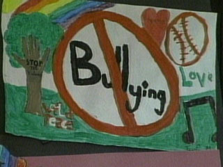 3 EM CADA 4 ADULTOS CANADIANOS FORAM VÍTIMAS DE BULLYING NA ESCOLA