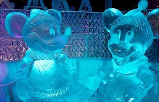 ESCULTURAS NO GELO INVADEM RUA EM MONTREAL