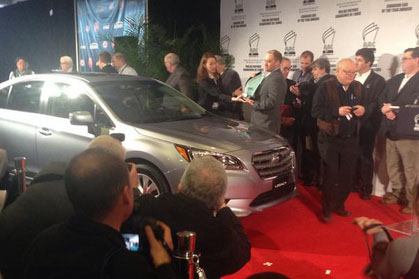 O Subaru Legacy foi nomeado o melhor carro canadiano do ano pela AJAC, no 2015 Canadian International Auto Show. TWITTER / autoshowcanada