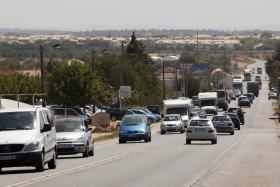 MAIS DE CEM VEÍCULOS EM MARCHA LENTA NA EN125 CONTRA DEMOLIÇÕES NA RIA FORMOSA