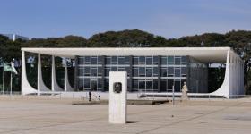SUPREMO TRIBUNAL DO BRASIL AUTORIZA INVESTIGAÇÃO A DEZENAS DE PARLAMENTARES