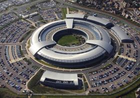 SERVIÇOS SECRETOS BRITÂNICOS INCENTIVADOS A RECRUTAR MÃES DE MEIA-IDADE