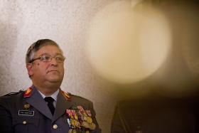 MAIORIA QUER OUVIR NOVAMENTE CHEFIAS MILITARES SOBRE COMPRA DE NAVIO LOGÍSTICO À FRANÇA