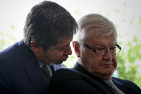 JOSÉ SOARES DOS SANTOS RENUNCIA A CARGO DE ADMINISTRADOR DA JERÓNIMO MARTINS