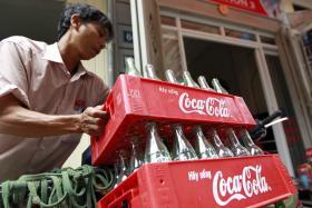 CONSELHEIRO DE MEDVEDEV ACUSA MCDONALD’S E COCA-COLA DE TRAVAREM GUERRA CONTRA A RÚSSIA