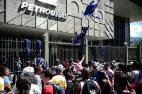 GOVERNO BRASILEIRO REJEITA DAR GARANTIA ESTATAL A EMISSÃO DE DÍVIDA DA PETROBRAS