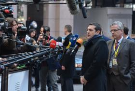 PRIMEIRO-MINISTRO GREGO REÚNE-SE NA QUINTA-FEIRA À NOITE COM MERKEL E HOLLANDE – OFICIAL