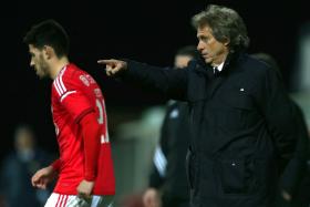 JESUS GARANTE QUE BENFICA NÃO ENTRA EM CAMPO DO AROUCA PRESSIONADO POR FC PORTO