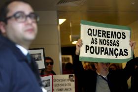 BES: VINTE PESSOAS INVADEM INSTALAÇÕES DO NOVO BANCO EM LEIRIA