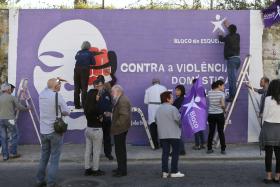 BE PINTA MURAL CONTRA A VIOLÊNCIA DOMÉSTICA NO SEIXAL