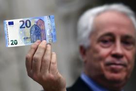 CARLOS COSTA DESTACA MAIOR RESISTÊNCIA À FALSIFICAÇÃO DA NOVA NOTA DE 20 EUROS