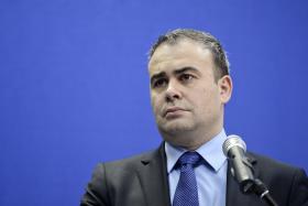 MINISTÉRIO PÚBLICO CONFISCA 101 QUADROS DE GRANDE VALOR A EX-MINISTRO DAS FINANÇAS ROMENO