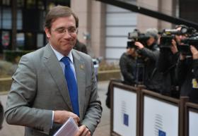 PORTUGAL VAI CONTRIBUIR PARA FUNDO JUNCKER ATRAVÉS DA BANCA – PASSOS COELHO