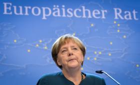 PORTUGAL E ESPANHA TÊM DE COMBATER O PROBLEMA DO DESEMPREGO – MERKEL