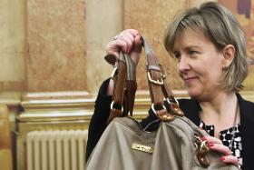 INQUÉRITO/BES: “EVENTUAL ENCARGO” COM VENDA DO NOVO BANCO NÃO TOCARÁ AOS CONTRIBUINTES – MINISTRA