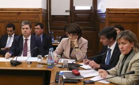 CONTRATOS CELEBRADOS DEVEM SER HONRADOS MESMO EM CASO DE TAXAS NEGATIVAS – MINISTRA DAS FINANÇAS