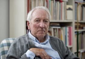 MORREU O POETA SUECO TOMAS TRANSTROMER NOBEL DA LITERATURA EM 2011