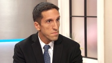 O advogado para o Emprego, Lior Samfiru, fala para o Canadá AM, desde os estúdios da CTV em Toronto, segunda-feira, 30 de marco, 2015. (The Canadian Press)