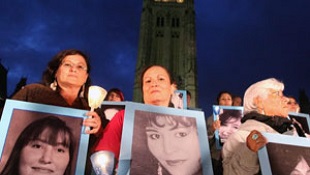 Uma comissão da ONU descobriu que o Canadá violou os direitos das mulheres indígenas, ao não investigar minuciosamente por que estas são alvos de violência. (Fred Chartrand / Canadian Press)