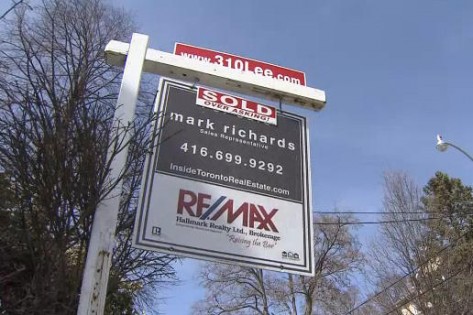 UM MILHÃO DE DÓLARES POR UMA CASA EM TORONTO