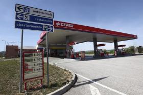 CEPSA SÓ VAI VENDER COMBUSTÍVEIS SIMPLES E ‘PREMIUM’ COM DIFERENÇA DE TRÊS CÊNTIMOS