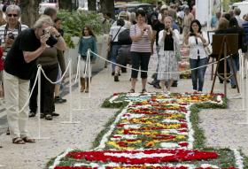 SINDICATO HOTELARIA DA MADEIRA ENTREGA PRÉ-AVISO DE GREVE PARA A FESTA DA FLOR